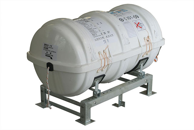静水压力释放器救生筏架阶梯急救箱灭火毯消防斧活动扳手撬棍重型钢锯
